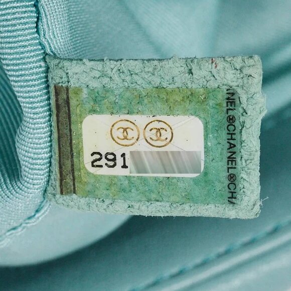 Chanel Green Quilted Lambskin Leather Chanel 19 Small Flap Bag - Picture 11 of 11